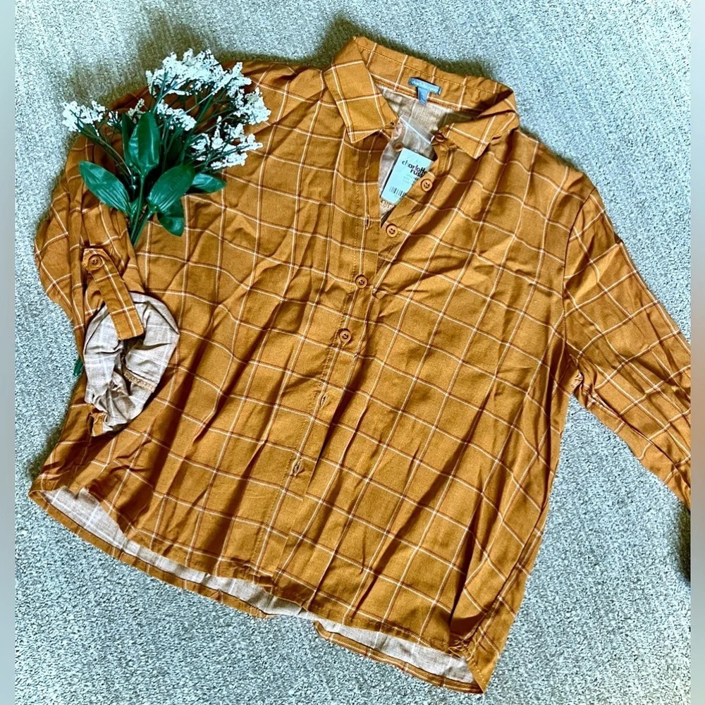 NWT Charlotte Russe Cropped Mustard Flannel - XS